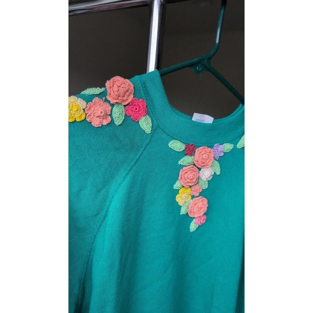 Vintage Crewneck Sweatshirt Handmade Floral Applique Embroidery Large Grannycore